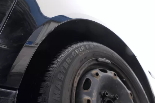 VW Polo 9N Kotflügel vorne rechts schwarz L041 bis ca.Bj.2004 (164271)