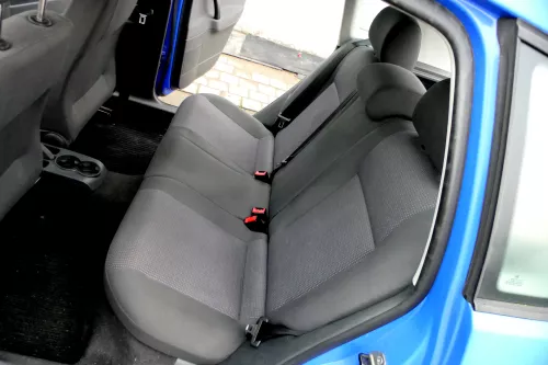 VW Polo 9N 9N3 Sitz Rückbank Sitzfläche Sitze 3 Punkt Gurt hinten mit Kopfstütze (164305)