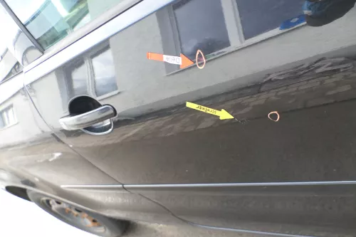 VW Polo 9N 9N3 Tür vorne rechts Beifahrertür 2/3-Türer schwarz LC9Z ohneAnbautei (164313)