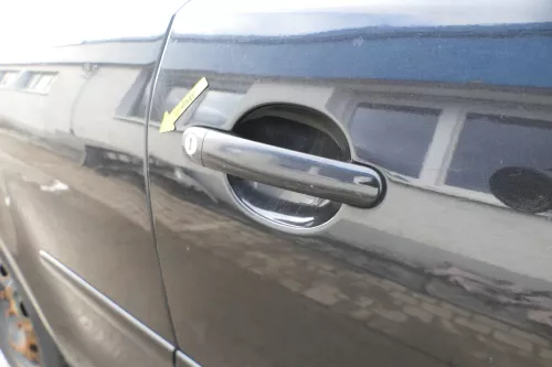 VW Polo 9N 9N3 Tür vorne rechts Beifahrertür 2/3-Türer schwarz LC9Z ohneAnbautei (164313)