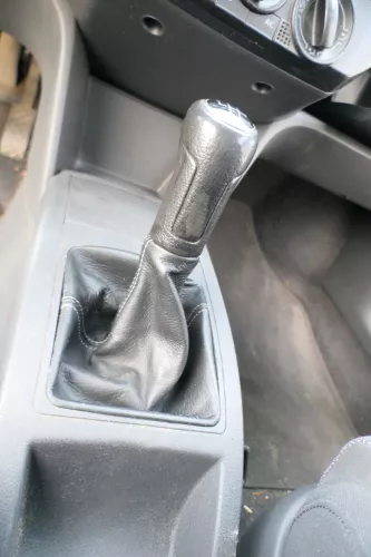 VW Polo 9N 9N3 Schaltknauf Schaltsack Schaltung Schaltknüppel Leder Kunstleder (164319)