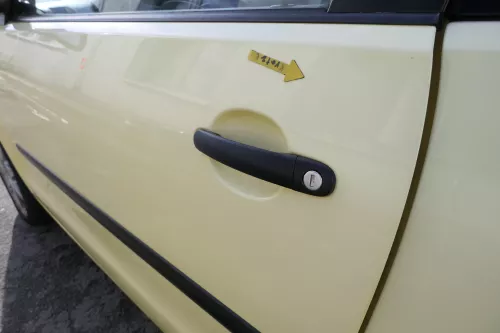 VW Polo 9N 9N3 Tür vorne links Fahrertür 2/3-Türer gelb LD1B ohneAnbautei (164344)