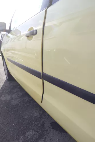 VW Polo 9N 9N3 Tür vorne links Fahrertür 2/3-Türer gelb LD1B ohneAnbautei (164344)