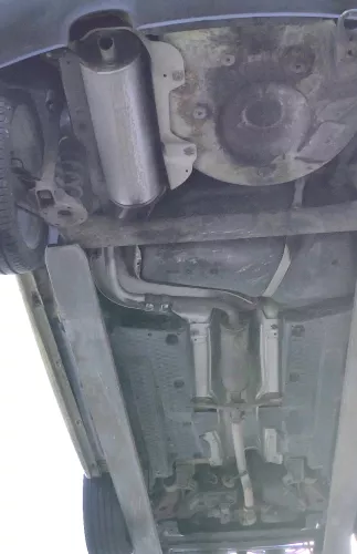 VW Polo 9N Ibiza 6L Auspuff Mittelschalldämp hinten 1,2 AWY AZQ BMD BME Hosenroh