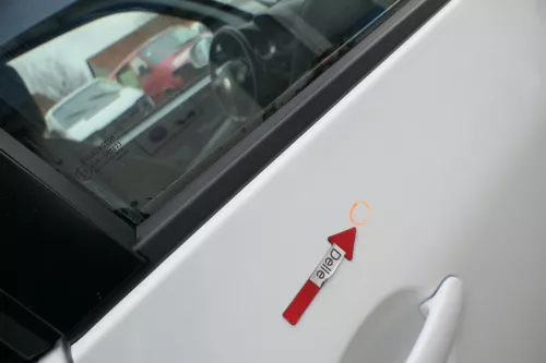 VW Lupo Seat Arosa Tür vorne rechts Beifahrertür weiß LB9A (mechanischerFenst (164401)