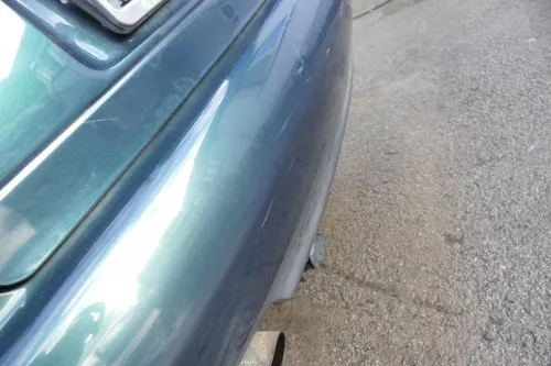 Audi A4 B5 Limousine Stoßstange hinten Heckstoßstange grün LZ6U biscaBj99 (164428)