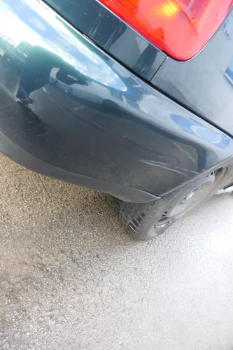 Audi A4 B5 Limousine Stoßstange hinten Heckstoßstange grün LZ6U biscaBj99 (164428)