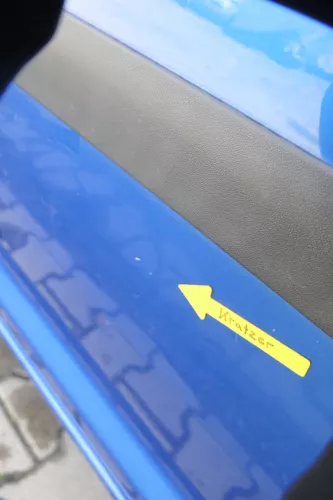 VW Touran 1T 1T3 Tür hinten links blau LA5X und Scheibe ohne Anbauteile (164456)