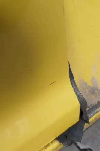 VW Caddy 3 2k Tür hinten rechts gelb Post L132 Schiebetür mit Scheibe (164537)