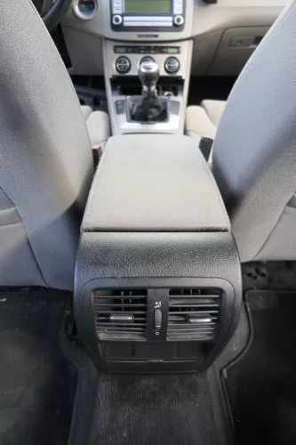 VW Passat 3C Mittelarmlehne Armlehne Fach Deckel braun latte macchiato (164585)