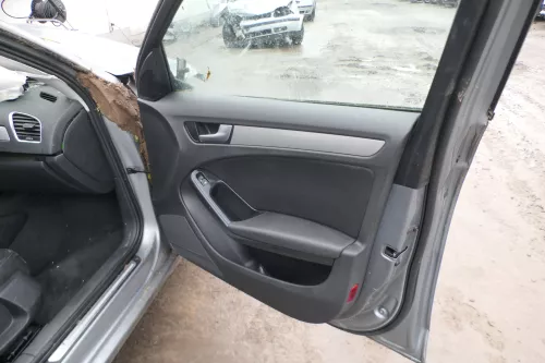 Audi A4 8K B8 Türverkleidung Verkleidung Tür vorne rechts Leder schwarz Milano