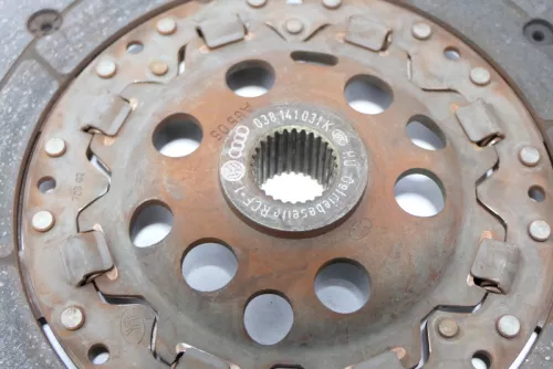 VW Golf 4 A3 8L Schwungrad Zweimassenschwungrad ALH ASV AHF AGR 1.9 TDI (164704)