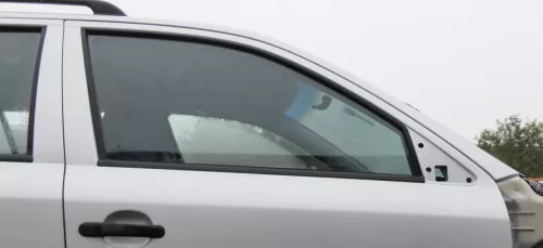 Skoda Octavia 1U vorne rechts Fenster Scheibe in Tür Fensterscheibe