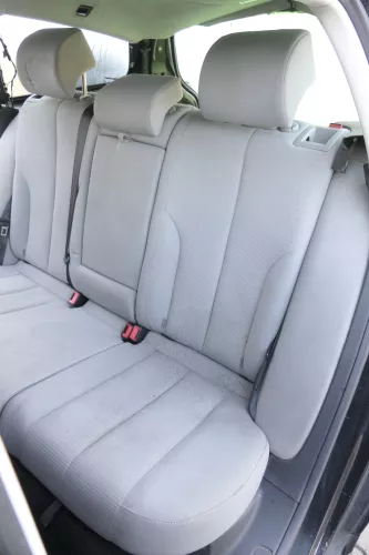 VW Passat 3C Kombi Avant Variant Sitz Rückbank Rücksitzbank Sitze Ski durch grau (164719)