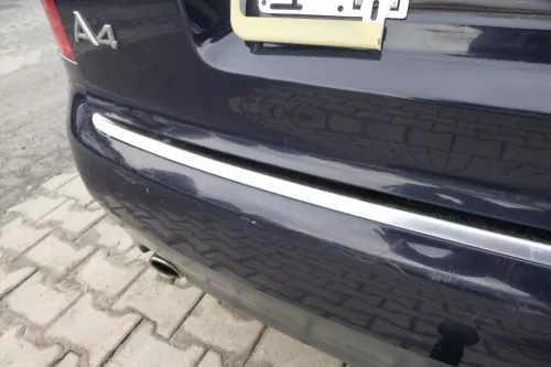 Audi A4 8E B6 Kombi Avant Stoßstange hinten mit Spoiler lila blau LY5K (164731)