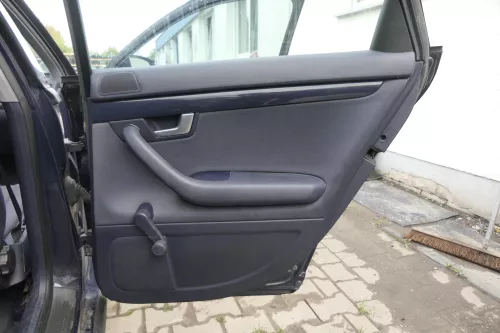 Audi A4 8E B6 Türverkleidung Verkleidung Tür hinten rechts blau maritimblau