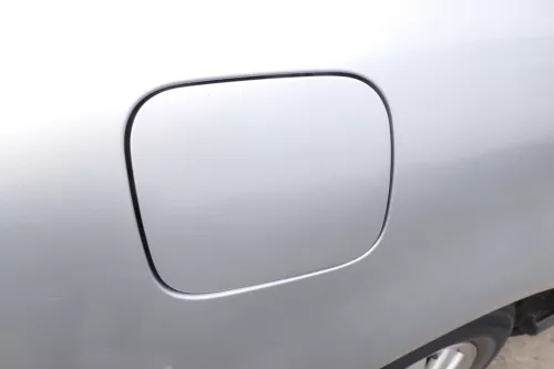 Audi A3 8L Tankdeckel Klappe Tankklappe Tank grau silber LY7M Deckel