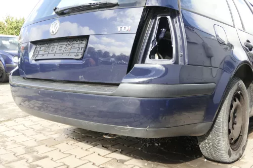 VW Golf 4 Kombi Avant Stoßstange hinten Heckstoßstange Stoßfänger blau LA5G (164873)