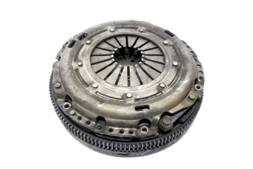 Touran Golf 5 Schwungrad Kupplung Zweimassenschwungrad BKD AZV BMM BMP2.0 TDI 24