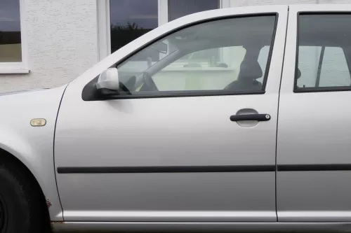 VW Golf 4 Bora Tür vorne links Fahrertür 4/5-Türer & Kombi silber LB7Z -ohneAnba