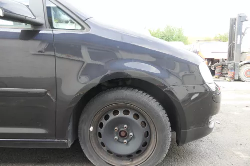 VW Touran 1T Kotflügel vorne rechts schwarz LC9Z 1T0821022A ca.Bj2003-2006