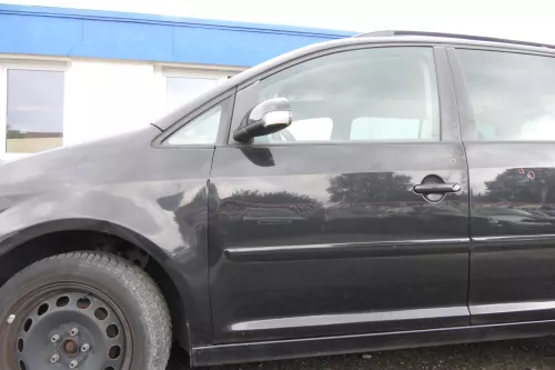 VW Touran 1T 1T3 Tür vorne links Fahrertür schwarz LC9Z OHNE Anbauteile Cross