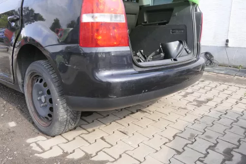 VW Touran 1T Stoßstange hinten Heckstoßstange Stoßfänger schwarz LC9Z (165053)