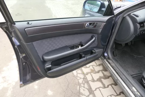 4x A6 4B Türverkleidung Verkleidung Tür vorne hinten links rechts onyx (165080)