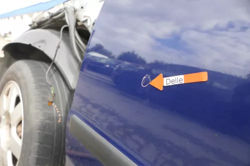 VW Passat 3B 3BG 3B6 Kombi + Limo Tür vorne links Fahrertür blau LB5N ohneAnbaut (165110)