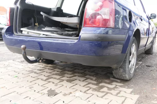 VW Passat 3BG Kombi Variant Stoßstange hinten Heckstoßstange blau LB5N (165112)