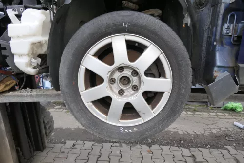 1x Felge Alufelge original VW Passat 3BG 7jx15H2 ET45 3B0601025A 3B0 601 025 A 4