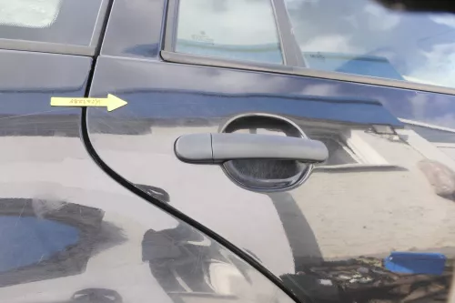 VW Golf 4 Bora Tür hinten rechts nur Kombi /Variant schwarz LC9Z ohne Anbauteile (165148)