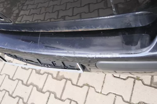 VW Golf 4 Limousine Stoßstange hinten Heckstoßstange Stoßfänger schwarz LC9Z (165162)