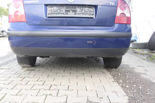 VW Passat 3BG 3B3 Limousine Stoßstange hinten Heckstoßstange blau LA5E