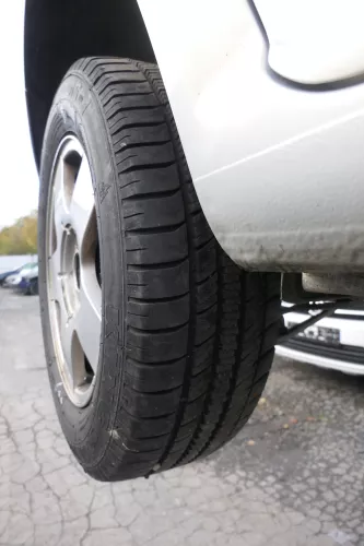 VW Golf 4 Beetle Alufelgen Felgen 195/65 R15 Allwetterreifen 1J0601025B 4-7mm (165314)