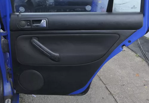 1x VW Golf 4 1J Kombi Türverkleidung Verkleidung Tür hinten rechts schwarz f