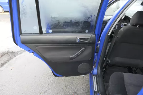 1x VW Golf 4 1J Kombi Türverkleidung Verkleidung Tür hinten links schwarz