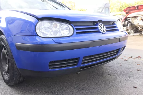 VW Golf 4 Stoßstange vorne Stoßfänger vorn vorne blau LW5Z SWR (165385)