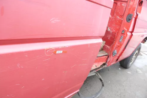 VW T4 Transporter Tür rechts Schiebetür rot Transporter (165416)