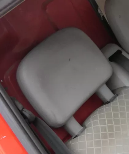 VW T4 Sitz vorne links oder rechts Kopfstütze Kopfstützen grau Kunstleder (165425)