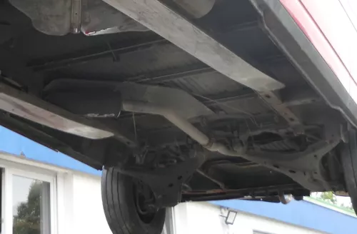 VW T4 Auspuff MIttelschalldämpfer +Endtopf mitte 2,5 TDI ACV AYC AYY AJT AUF (165441)