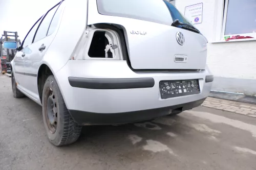 VW Golf 4 Limousine Stoßstange hinten Heckstoßstange Stoßfänger silber LB7Z grau (165580)