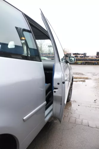 VW Lupo Seat Arosa Tür vorne rechts Beifahrertür silber LA7W (für elektr.Fenst (165624)