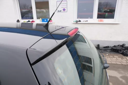 VW Polo 9N3 9N Heckklappe Kofferraumklappe Klappe schwarz L041 - Scheibe ohne (165659)