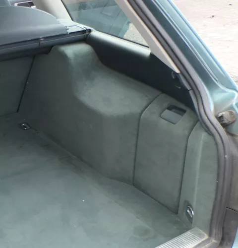 Audi A6 4B Abdeckung Verkleidung Kofferraum hinten rechts Seite lagos grün