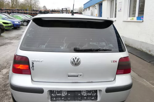 VW Golf 4 Limousine nur Spoiler silber LA7W ABT Tuning an Heckklappe Klappe