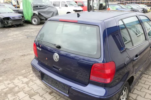 Polo 6N2 Heckklappe Klappe hinten Kofferraumklappe blau LB5N Scheibe (165749)