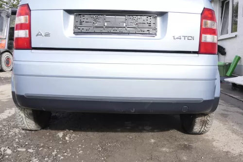 Audi A2 8Z Stoßstange hinten Heckstoßstange blau türkis LY7R