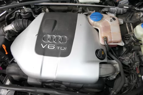 Audi A6 4B A4 2.5 TDI 120kw 163PS AKE AYM BFC Motor - ohne Anbauteile -190.000km