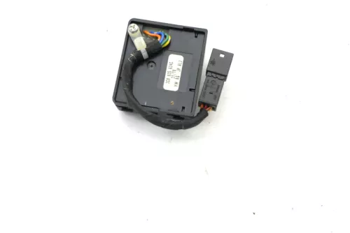 VW Golf 5 Passat Innenraumleuchte Leuchte innen Schalter Notruf 3C0035624C (166095)